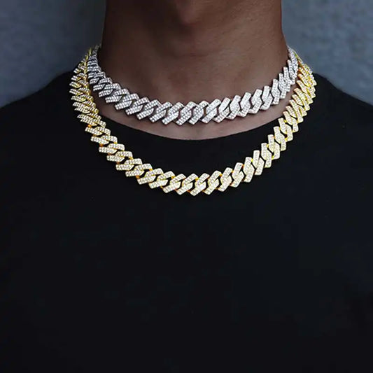 New Vintage Streetwear™ Iced Out Cuban Link Chains (18-24 Inch)